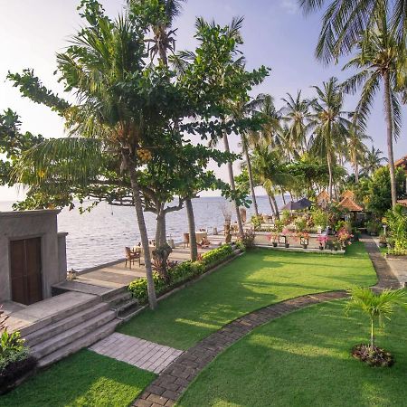 Nugraha Lovina Seaview Resort & Spa Exteriör bild