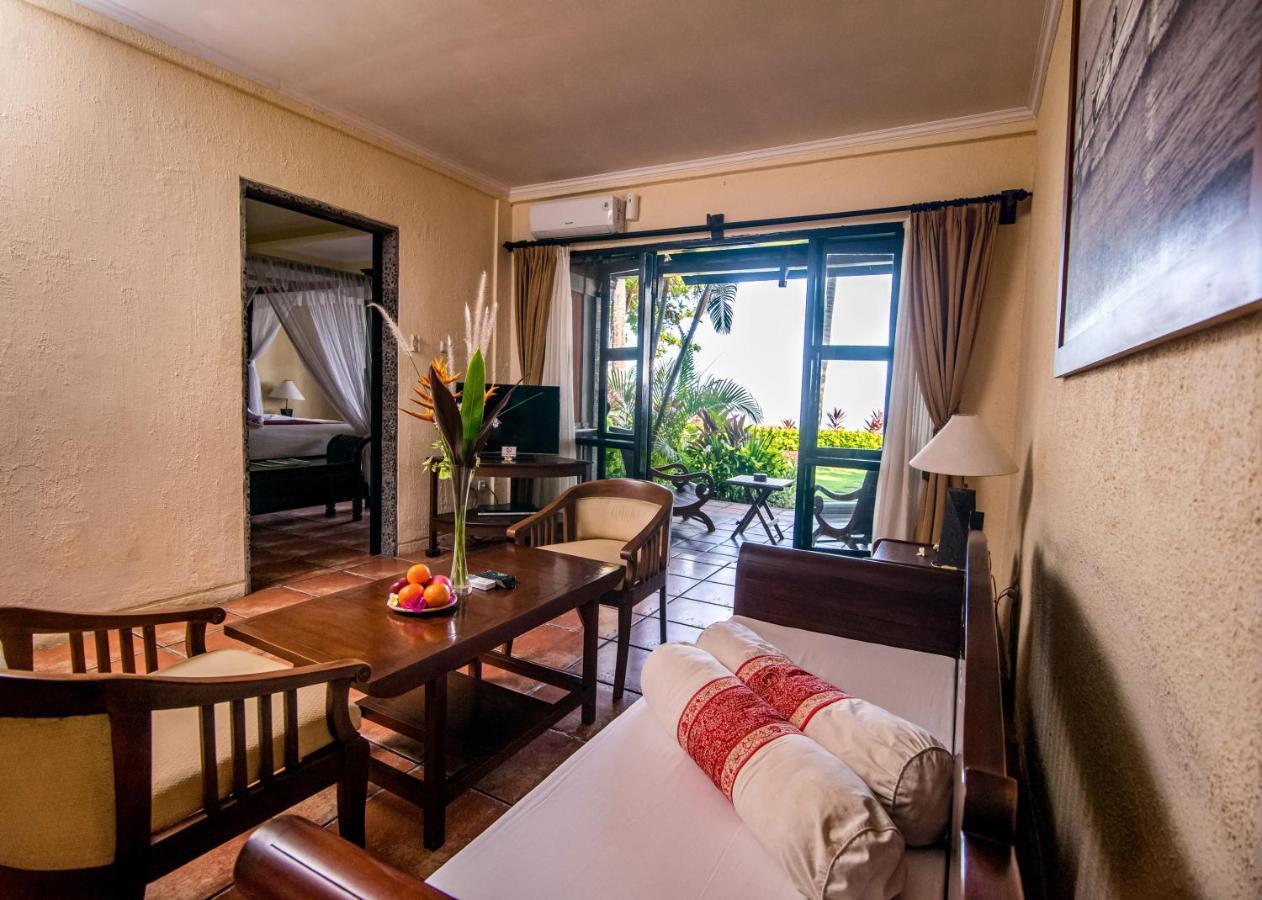 Nugraha Lovina Seaview Resort & Spa Exteriör bild