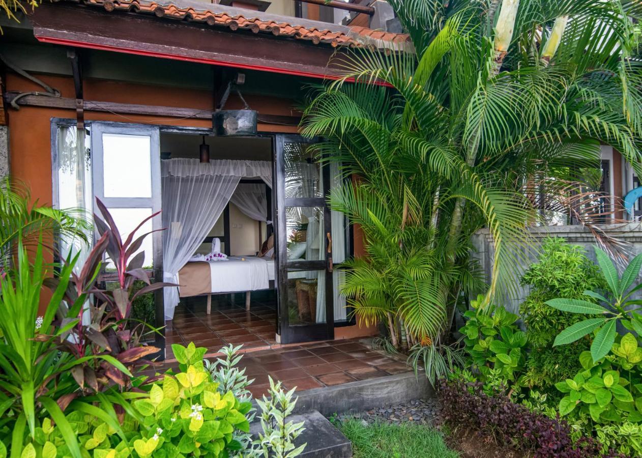 Nugraha Lovina Seaview Resort & Spa Exteriör bild