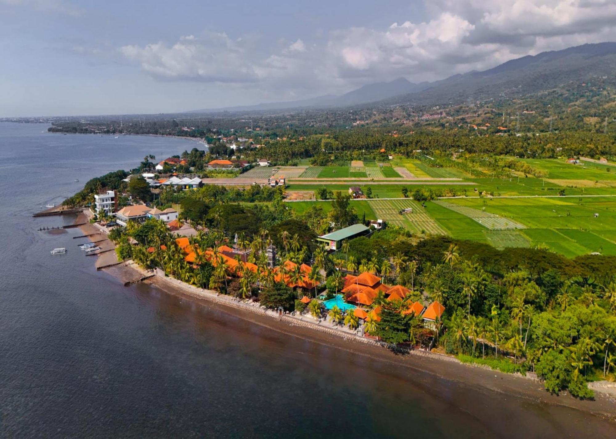 Nugraha Lovina Seaview Resort & Spa Exteriör bild
